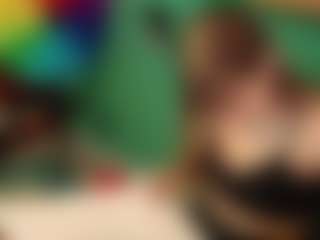 SaveTheBea's Live Sex Cam Show