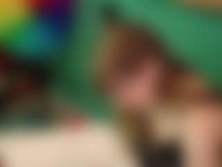 SaveTheBea's Live Sex Cam Show