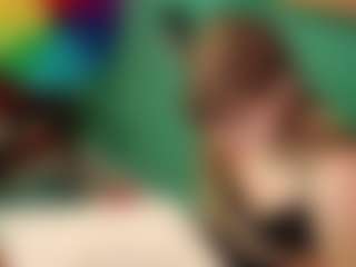 SaveTheBea's Live Sex Cam Show