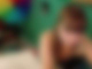 SaveTheBea's Live Sex Cam Show