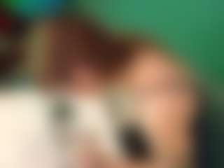 Live cam show with SaveTheBea - Belly on milfzrlive.com