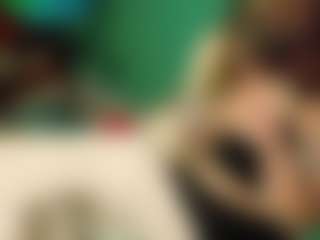Live cam show with SaveTheBea - Dirty on pussylord.com