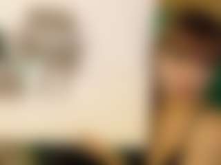 SaveTheBea's Live Sex Cam Show