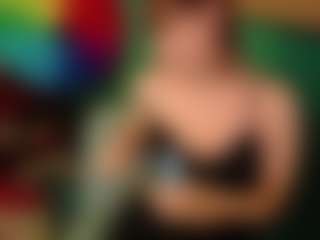 Live cam show with SaveTheBea - Athletic Lush on StripNow