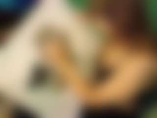 SaveTheBea's Live Sex Cam Show