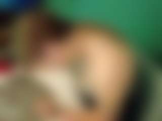 Live cam show with SaveTheBea - Arab Athletic on live18s.com