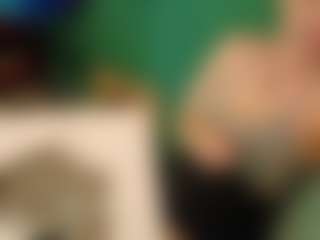 SaveTheBea's Live Sex Cam Show