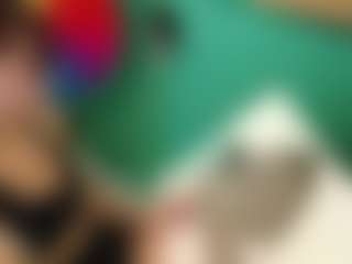 SaveTheBea's Live Sex Cam Show
