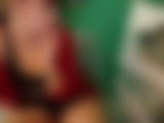 SaveTheBea's Live Sex Cam Show