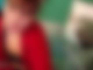 SaveTheBea's Live Sex Cam Show