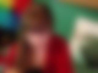 SaveTheBea's Live Sex Cam Show