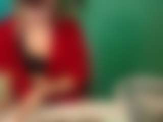 SaveTheBea's Live Sex Cam Show