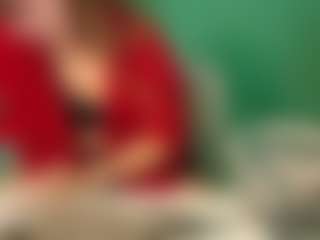 SaveTheBea's Live Sex Cam Show
