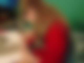 SaveTheBea's Live Sex Cam Show