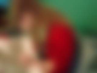 SaveTheBea's Live Sex Cam Show
