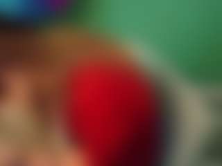 SaveTheBea's Live Sex Cam Show