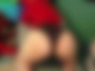 SaveTheBea's Live Sex Cam Show
