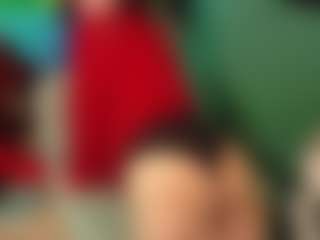SaveTheBea's Live Sex Cam Show