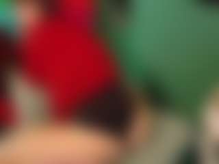 SaveTheBea's Live Sex Cam Show