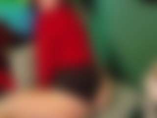 SaveTheBea's Live Sex Cam Show