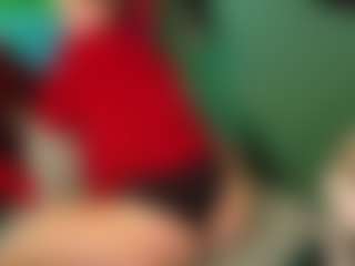SaveTheBea's Live Sex Cam Show