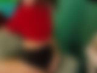 SaveTheBea's Live Sex Cam Show