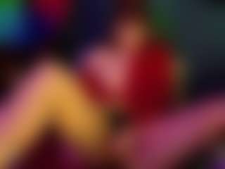 SaveTheBea's Live Sex Cam Show