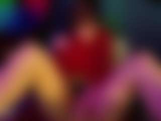 SaveTheBea's Live Sex Cam Show