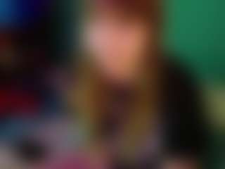 SaveTheBea's Live Sex Cam Show