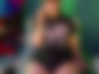 SaveTheBea's Live Sex Cam Show