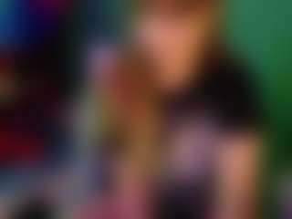 SaveTheBea's Live Sex Cam Show