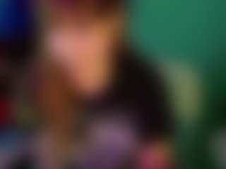 SaveTheBea's Live Sex Cam Show