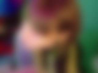 SaveTheBea's Live Sex Cam Show
