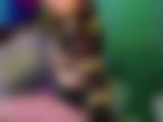 SaveTheBea's Live Sex Cam Show