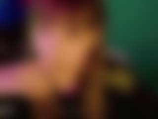 SaveTheBea's Live Sex Cam Show