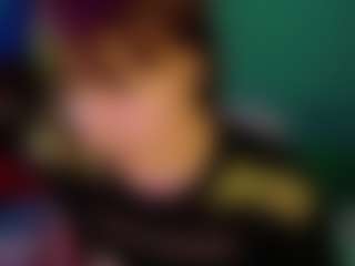 SaveTheBea's Live Sex Cam Show