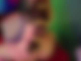 SaveTheBea's Live Sex Cam Show