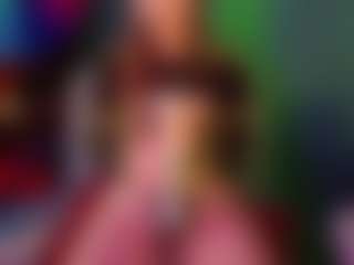 SaveTheBea's Live Sex Cam Show