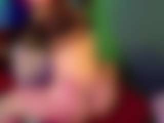 SaveTheBea's Live Sex Cam Show