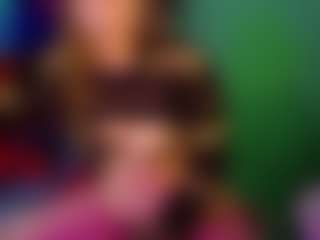 SaveTheBea's Live Sex Cam Show