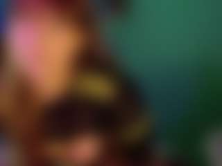 SaveTheBea's Live Sex Cam Show
