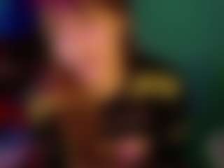 SaveTheBea's Live Sex Cam Show