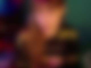 SaveTheBea's Live Sex Cam Show