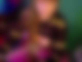 SaveTheBea's Live Sex Cam Show