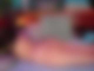 SaveTheBea's Live Sex Cam Show