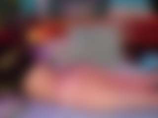 SaveTheBea's Live Sex Cam Show