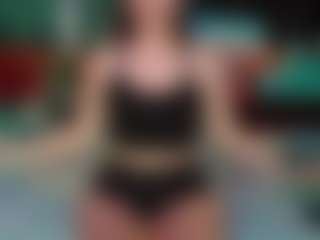 SaveTheBea's Live Sex Cam Show