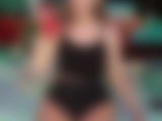 SaveTheBea's Live Sex Cam Show
