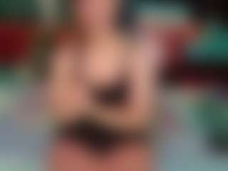 SaveTheBea's Live Sex Cam Show