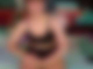 SaveTheBea's Live Sex Cam Show